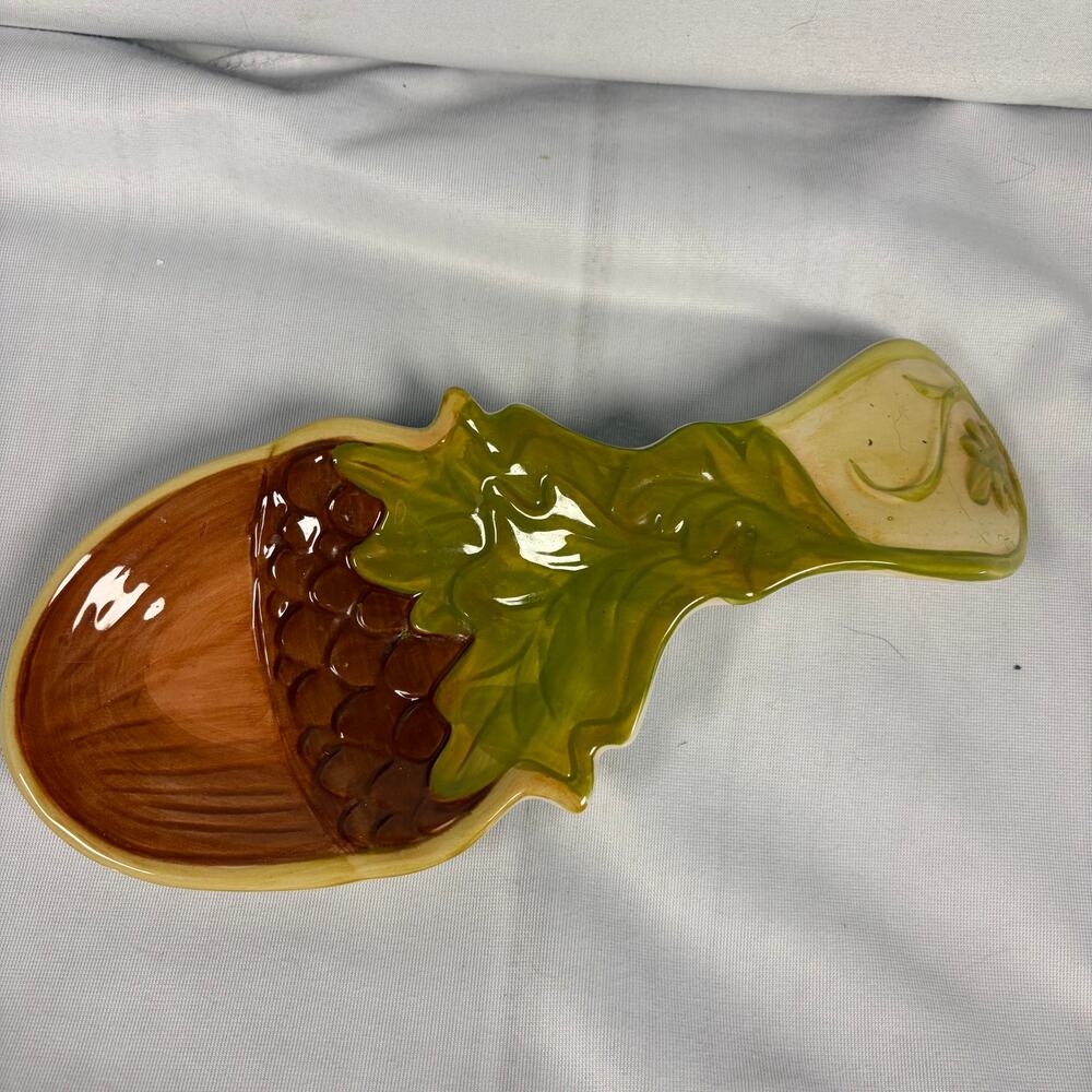 Cracker Barrel Acorn spoon rest